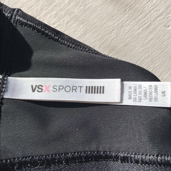Victoria’s Secret Sports Bra Black - Picture 3 of 3